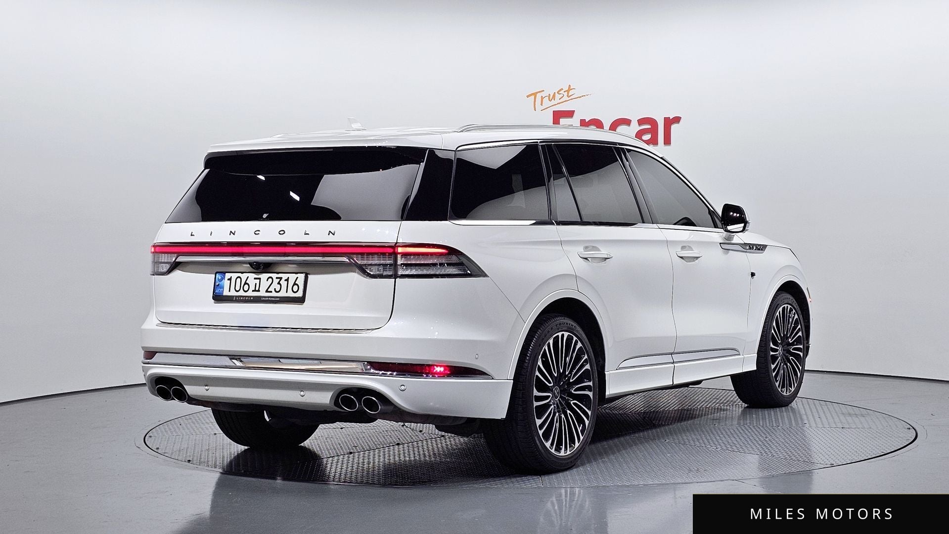 Lincoln Aviator 2021 — миниатюра 2