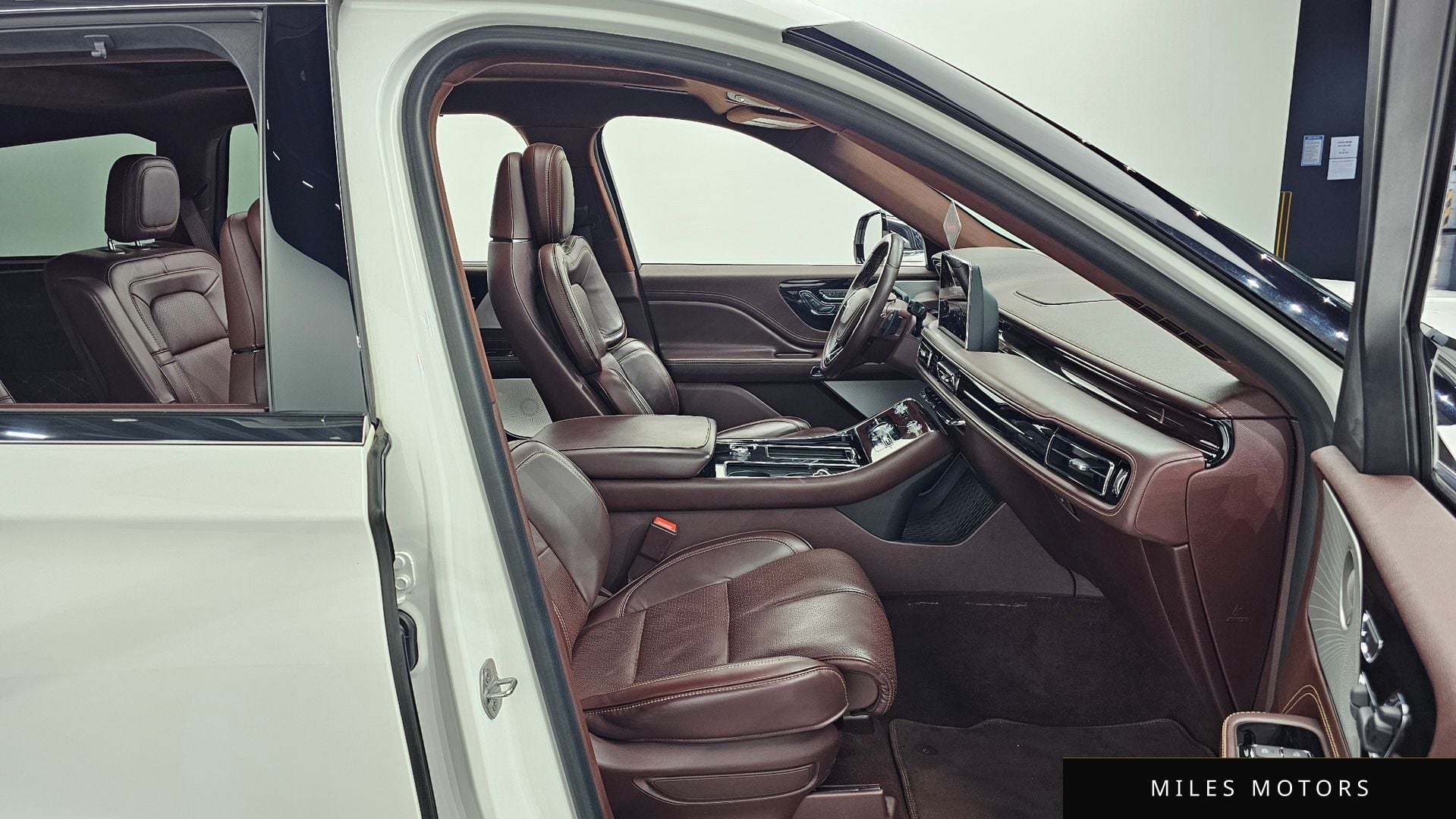 Lincoln Aviator 2021 — миниатюра 10