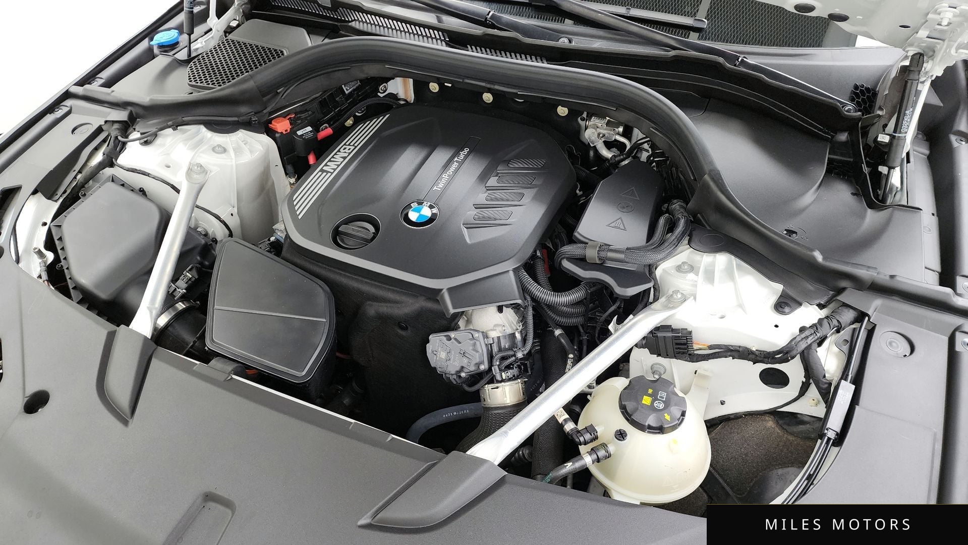 BMW 6 Series GT (G32) 2024 — миниатюра 5