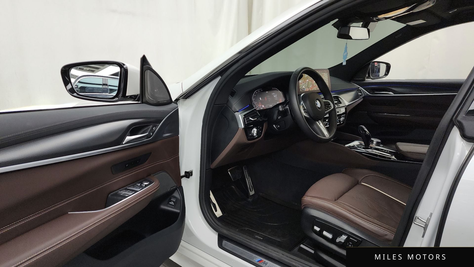 BMW 6 Series GT (G32) 2024 — миниатюра 9