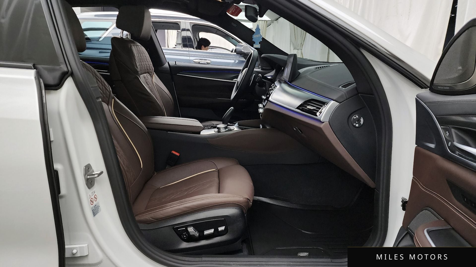 BMW 6 Series GT (G32) 2024 — миниатюра 11