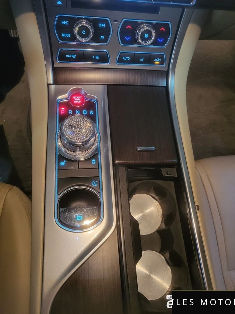 Jaguar New XF 2015 — миниатюра 9