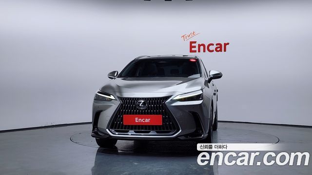 Лексус NX350h 2023 — миниатюра 3