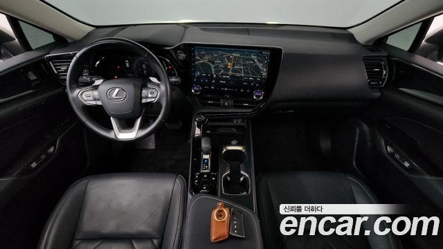 Лексус NX350h 2023 — миниатюра 7