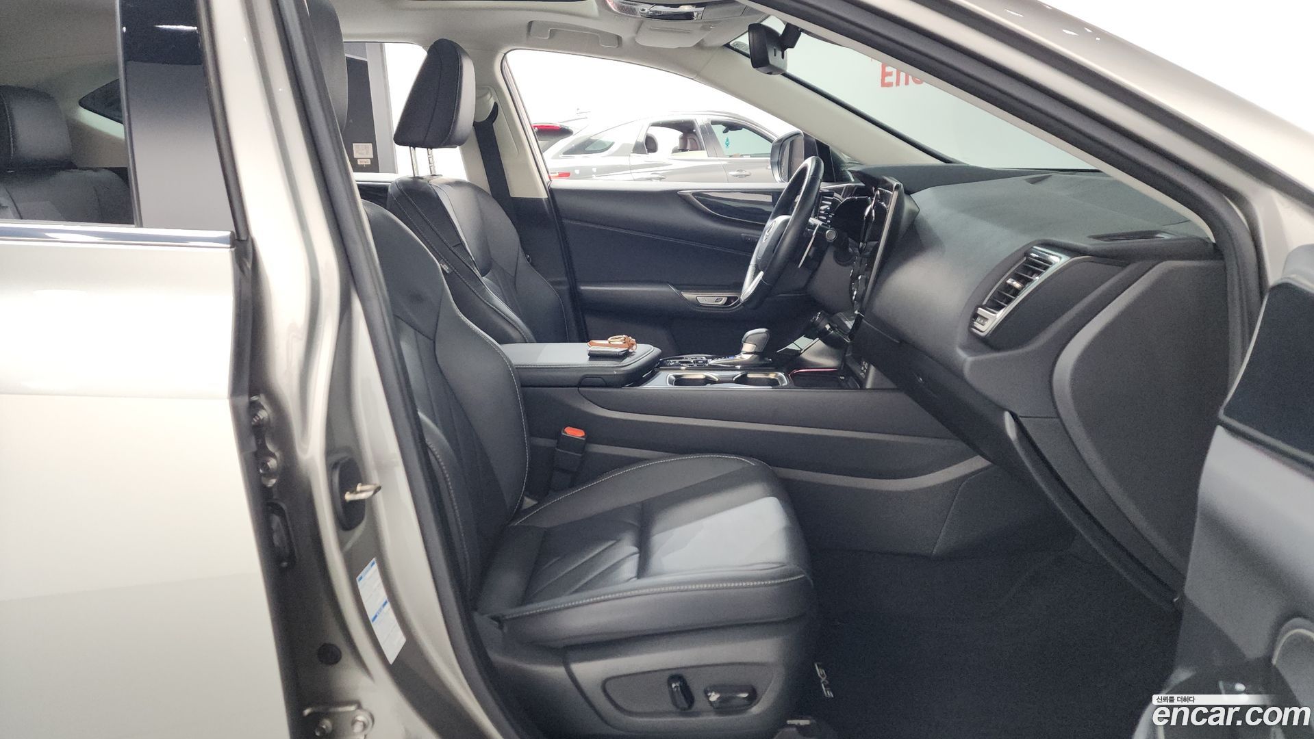 Лексус NX350h 2023 — миниатюра 15