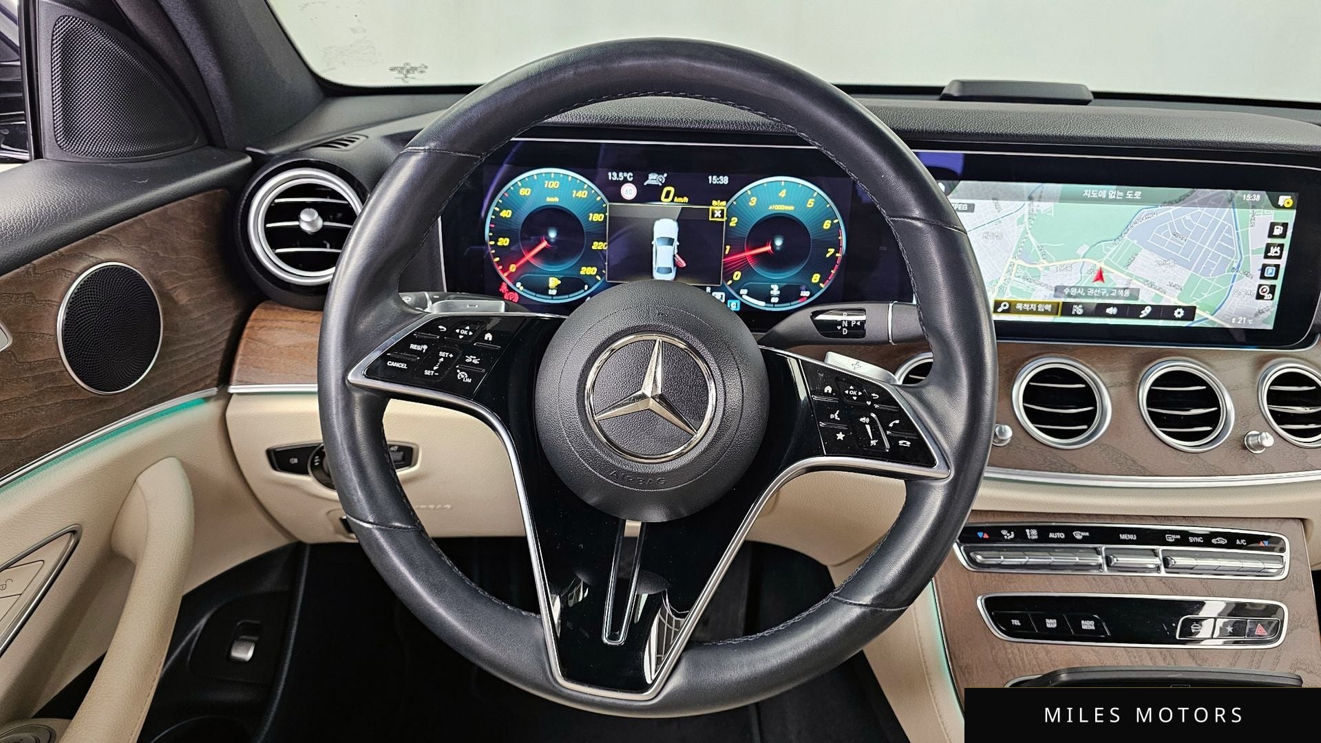 Mercedes-Benz E-Class W213 2022 — миниатюра 13