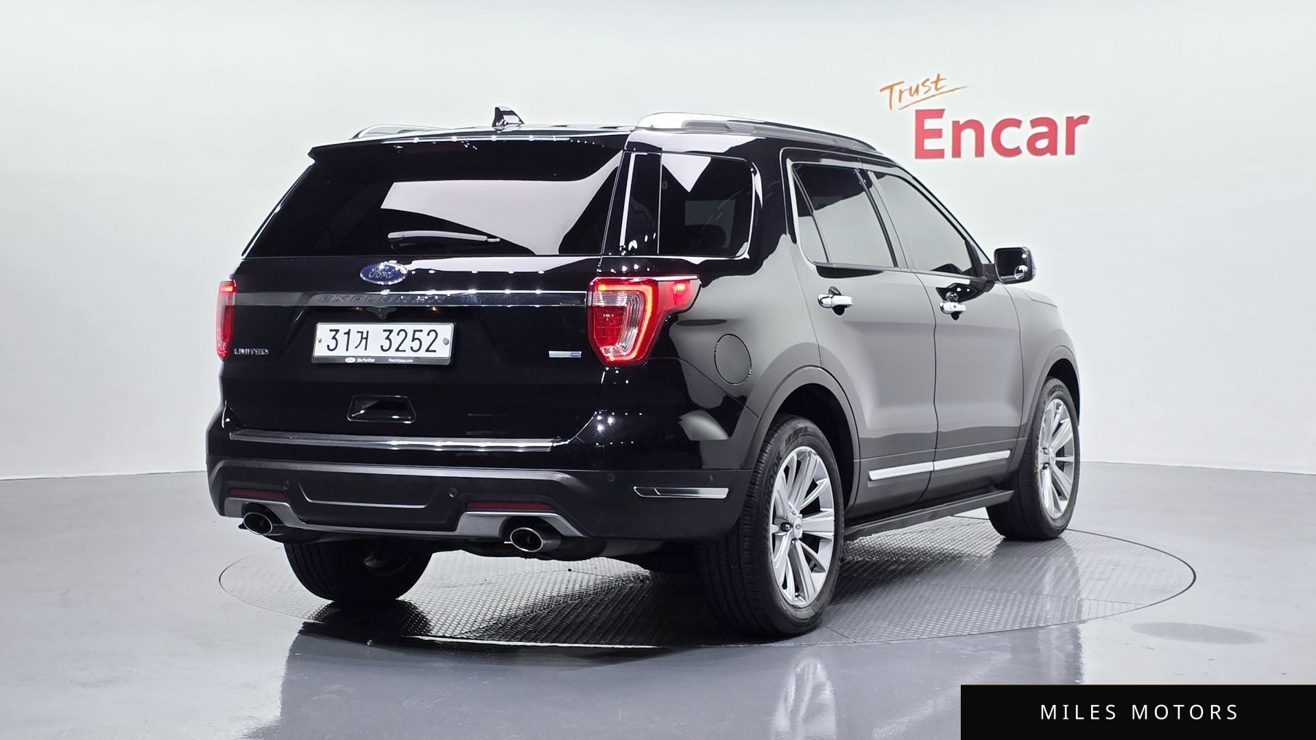 Ford Explorer 2019 — миниатюра 2