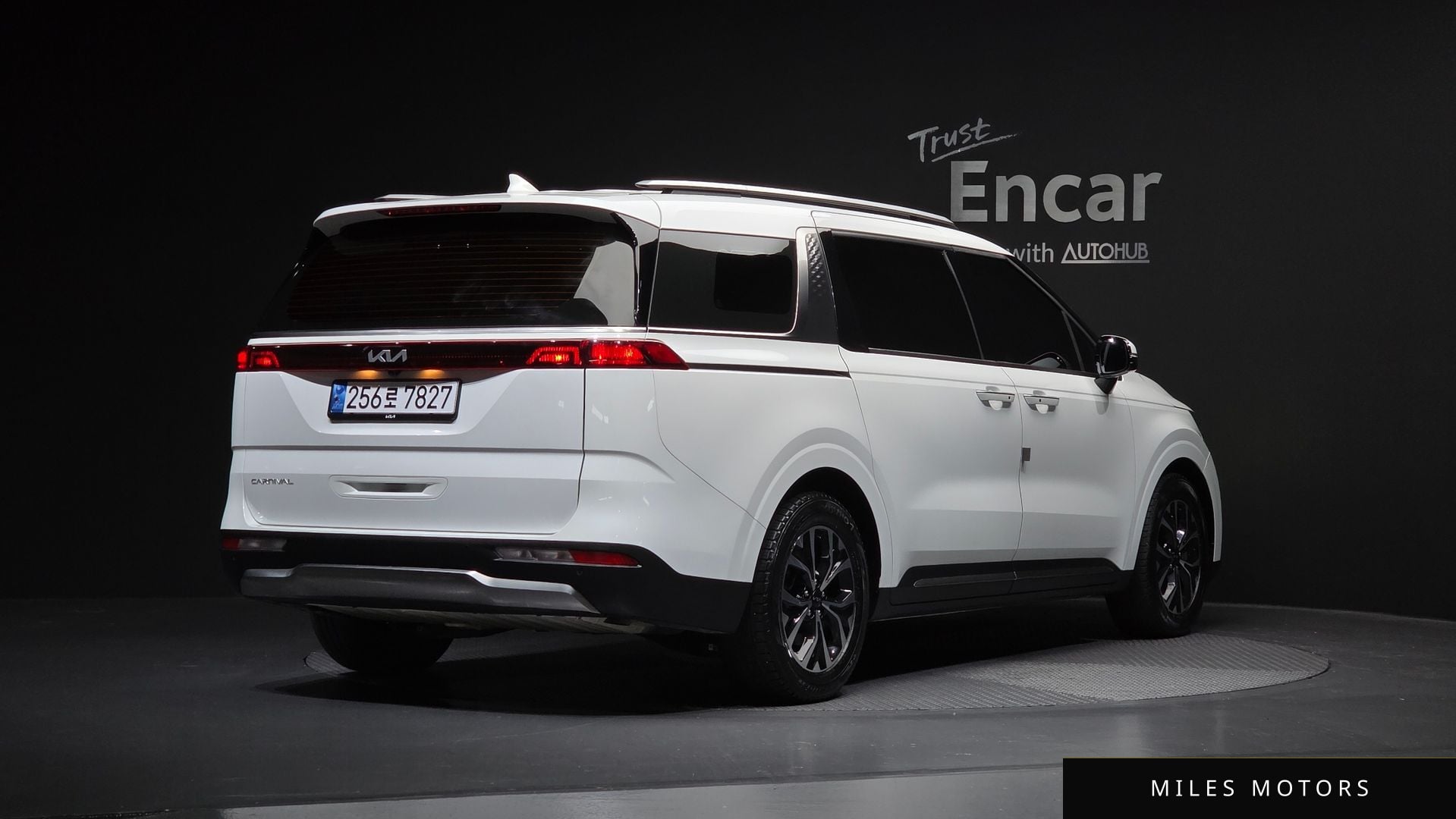 Kia Carnival 2022 — миниатюра 2