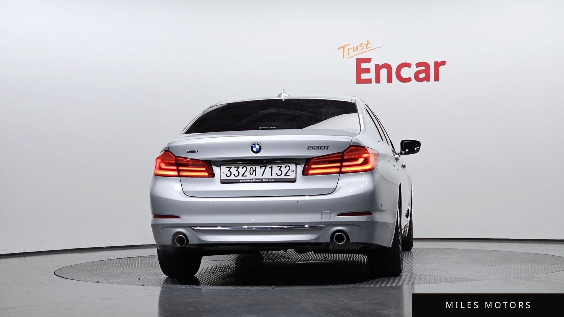 BMW 5 Series (G30) 2019 — миниатюра 4