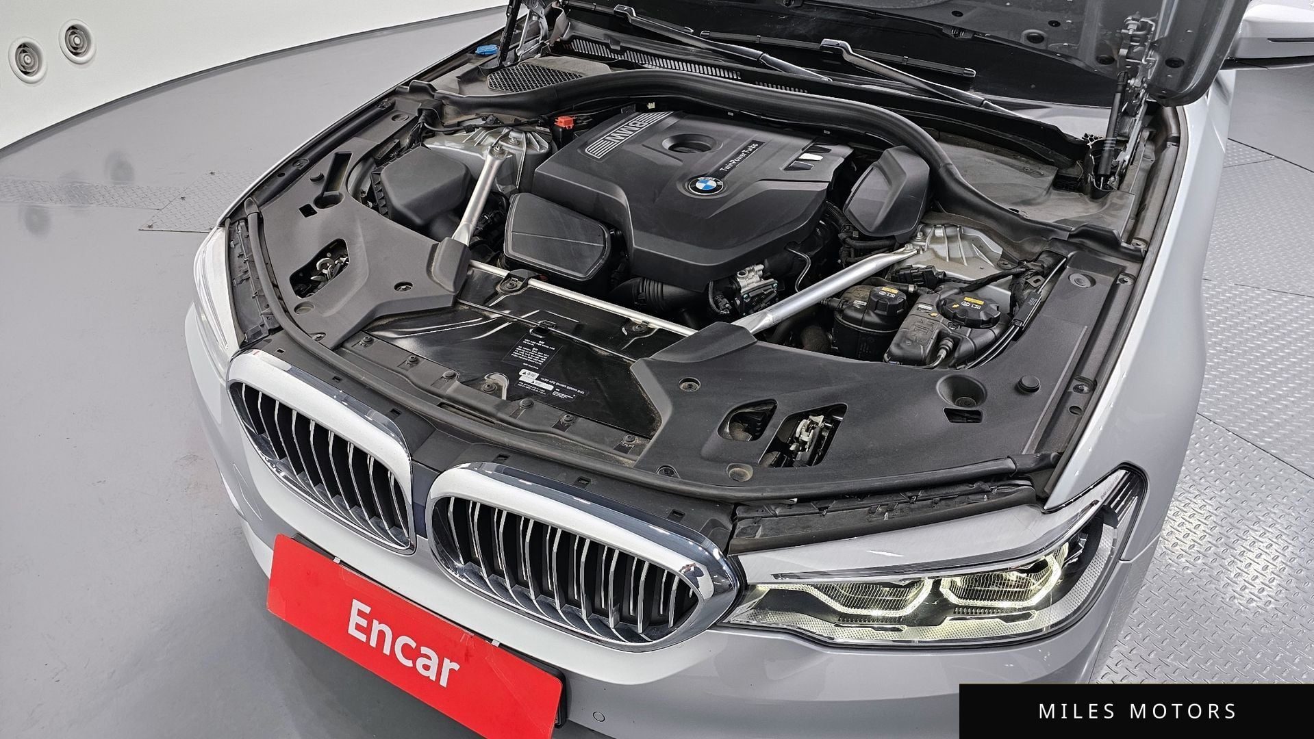 BMW 5 Series (G30) 2019 — миниатюра 6