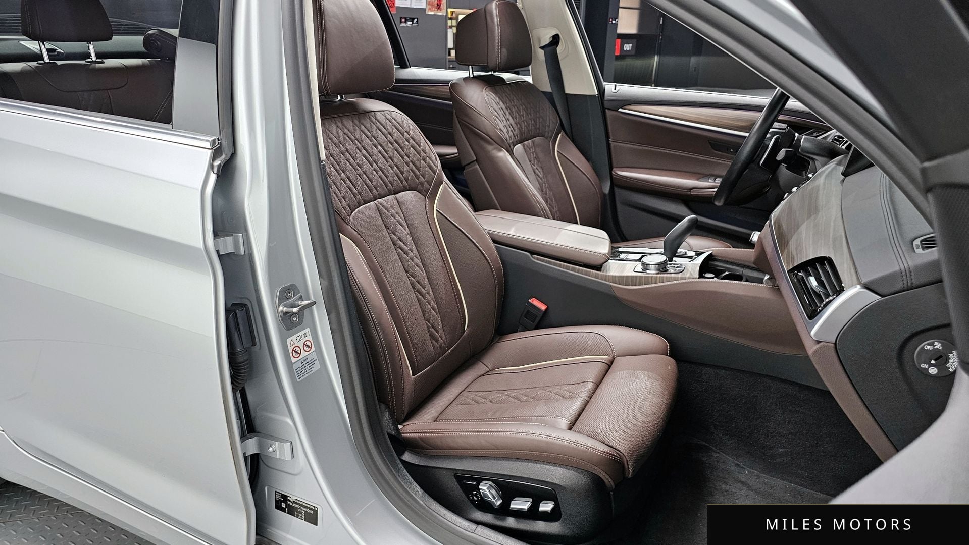 BMW 5 Series (G30) 2019 — миниатюра 10