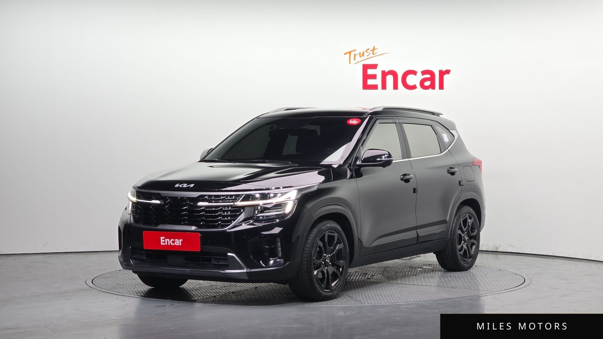 Kia Seltos 2023 — фото 1 из 12