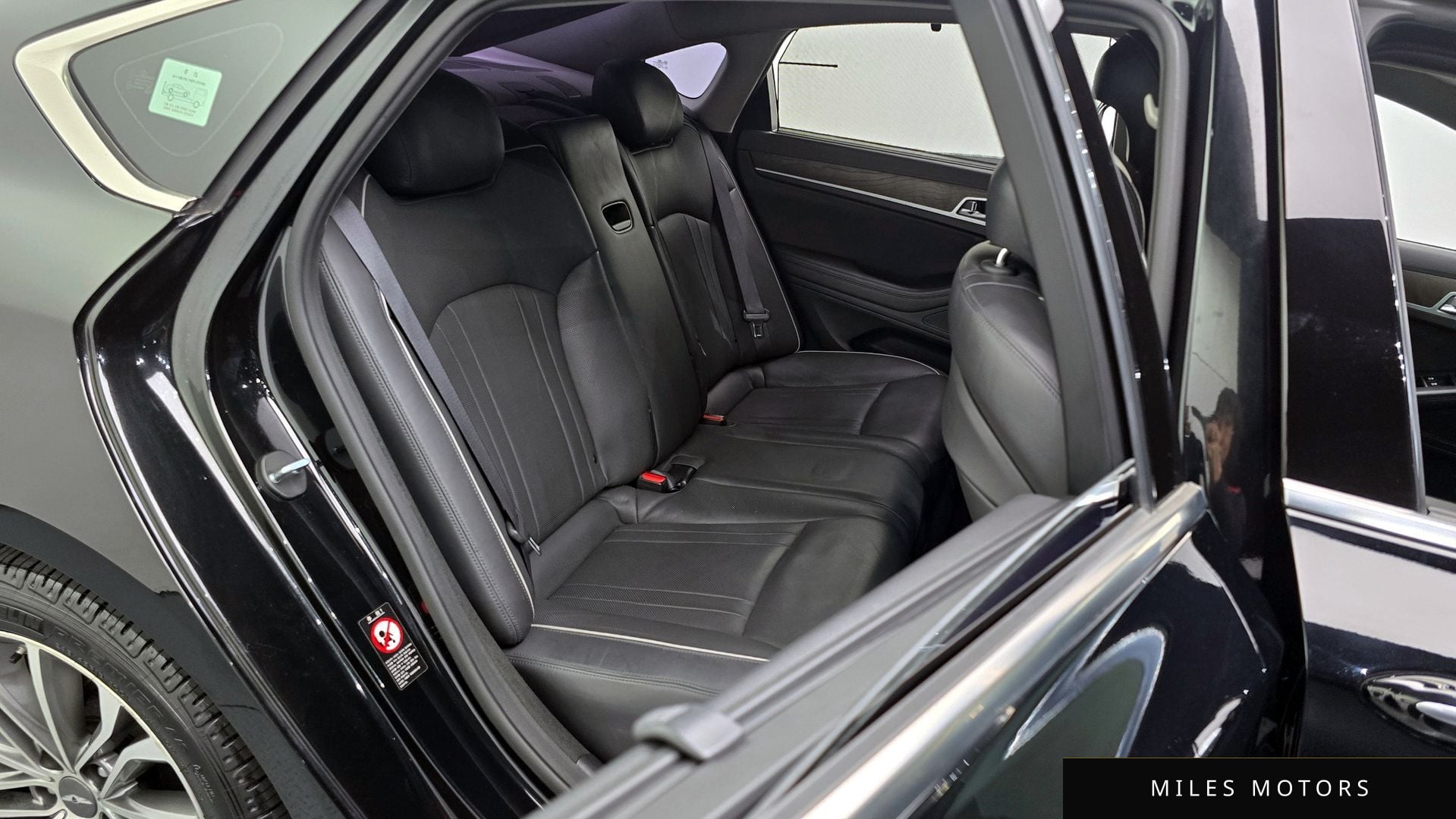 Hyundai Genesis 2015 — миниатюра 12