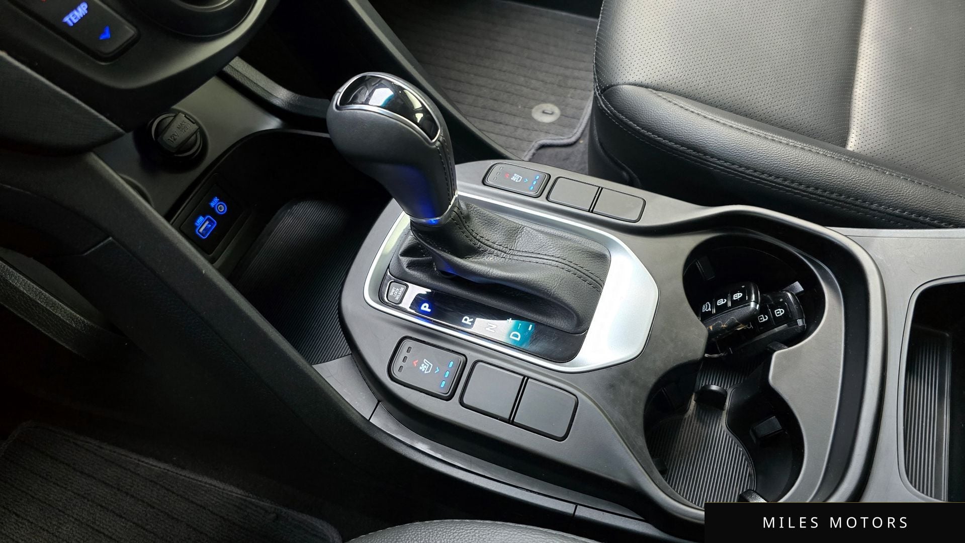 Hyundai Santafe 2016 — миниатюра 9
