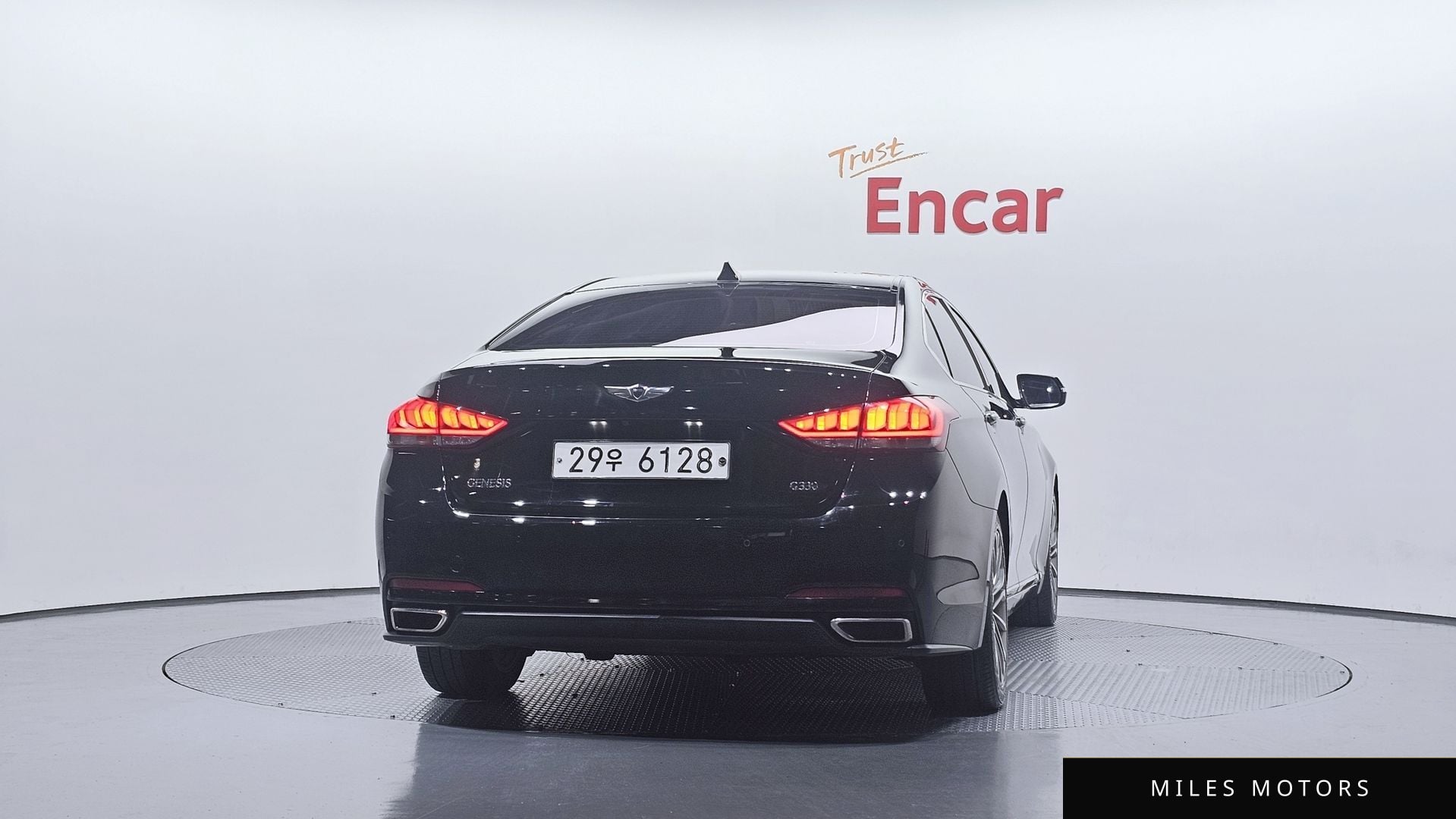 Hyundai Genesis 2015 — миниатюра 4