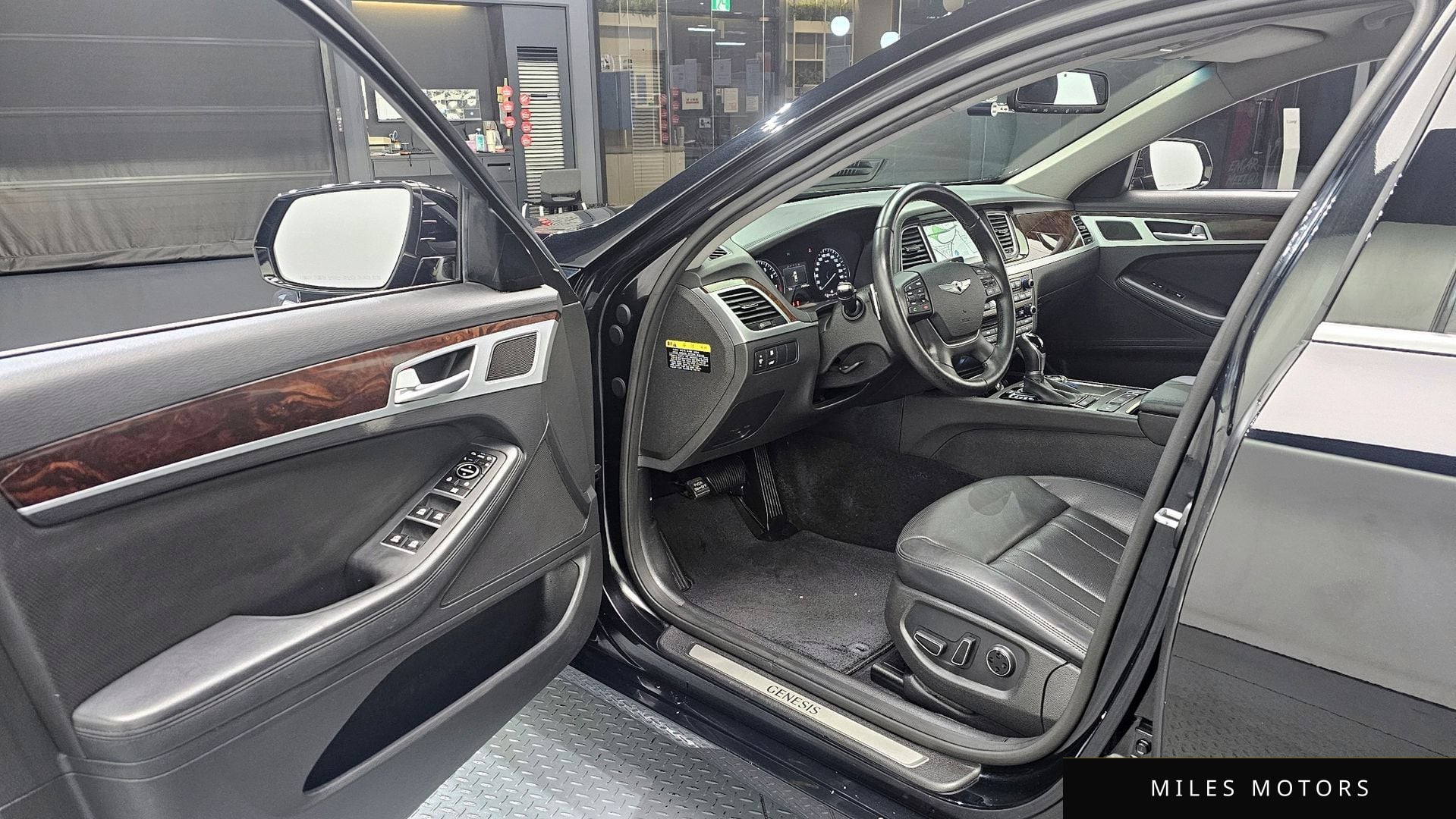 Hyundai Genesis 2015 — миниатюра 11