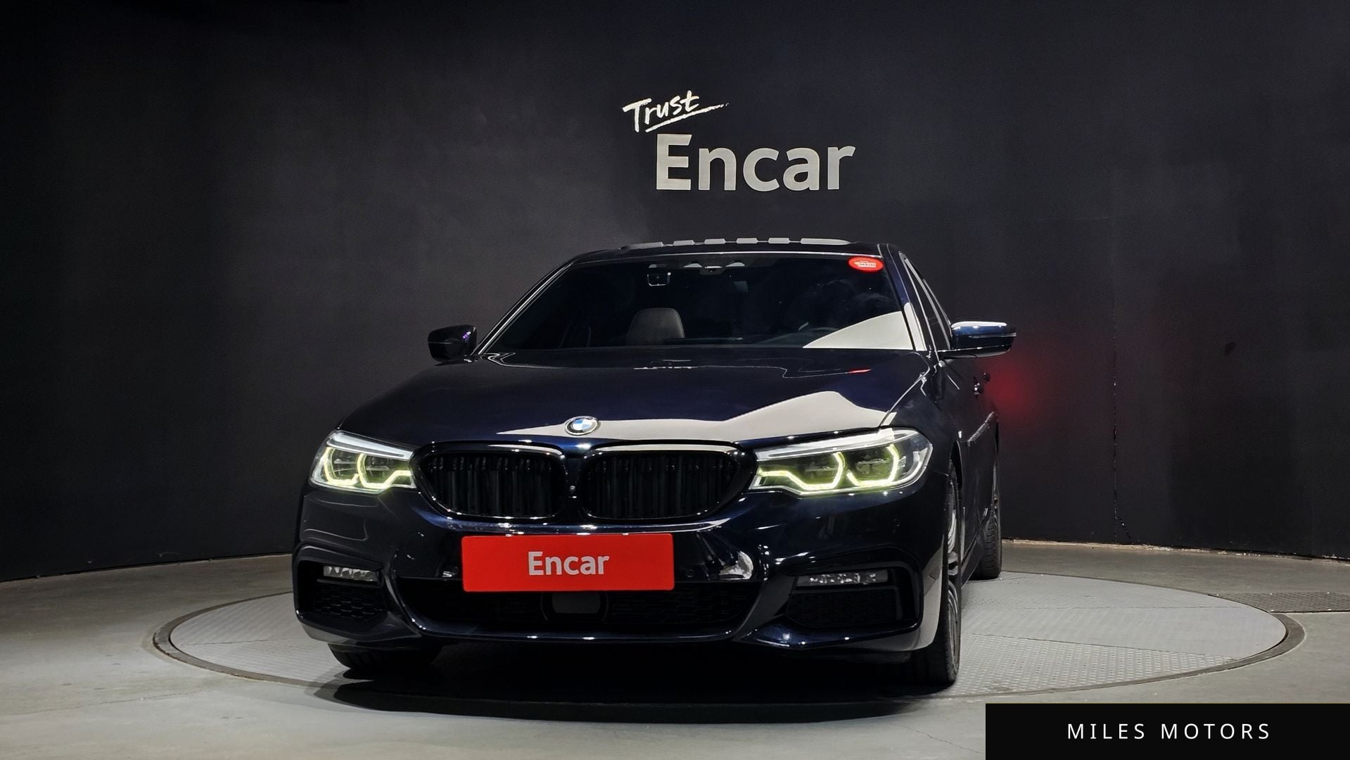 BMW 5 Series (G30) 2020 — миниатюра 3