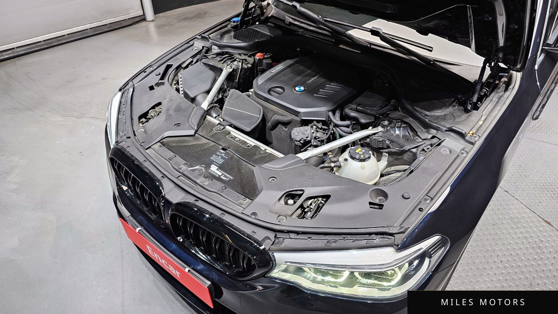 BMW 5 Series (G30) 2020 — миниатюра 6