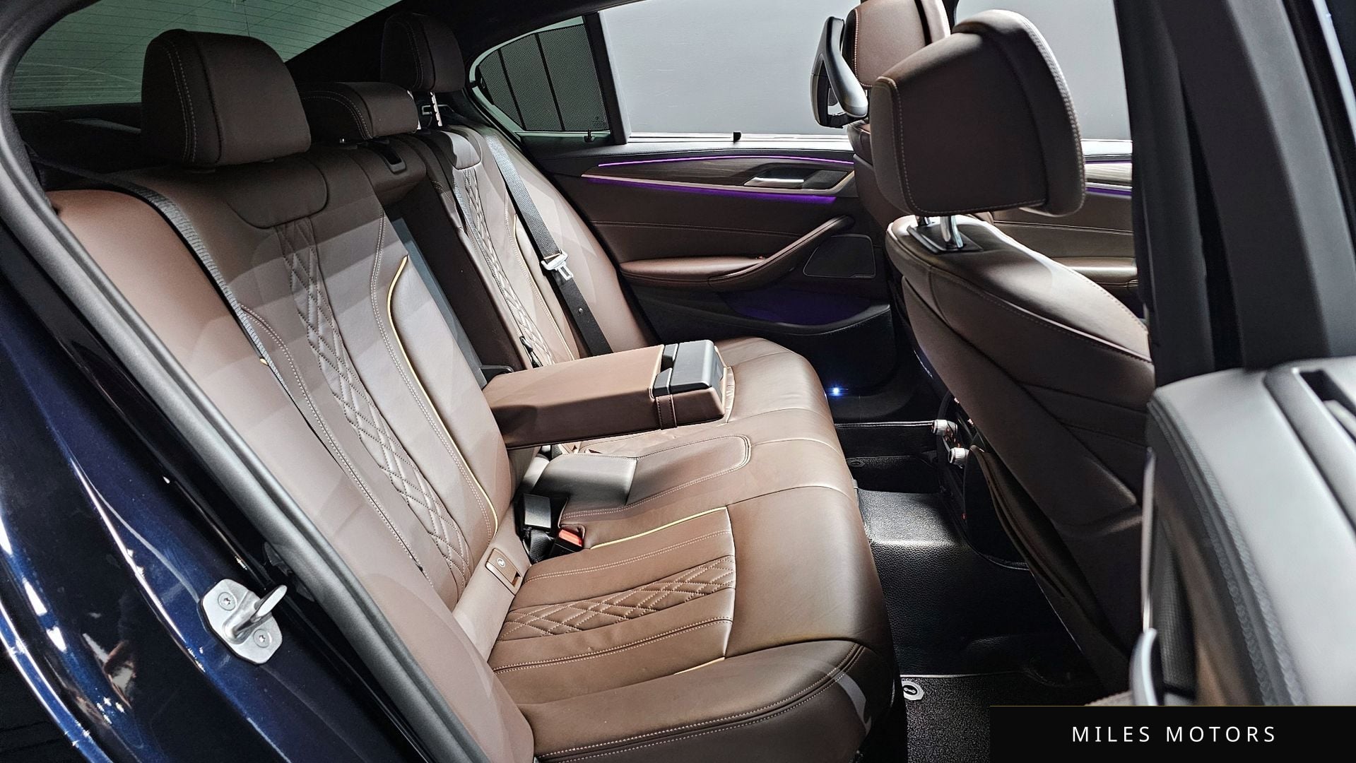 BMW 5 Series (G30) 2020 — миниатюра 12