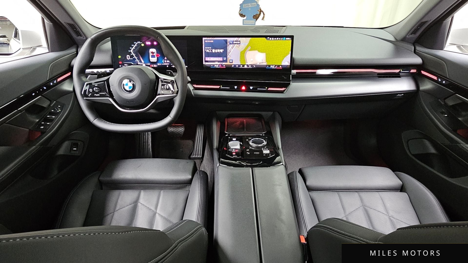 BMW 5 Series (G60) 2024 — миниатюра 7