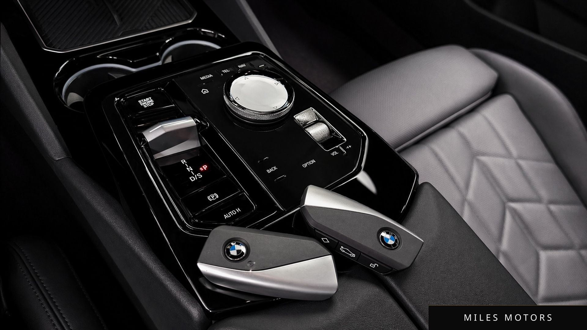 BMW 5 Series (G60) 2024 — миниатюра 9