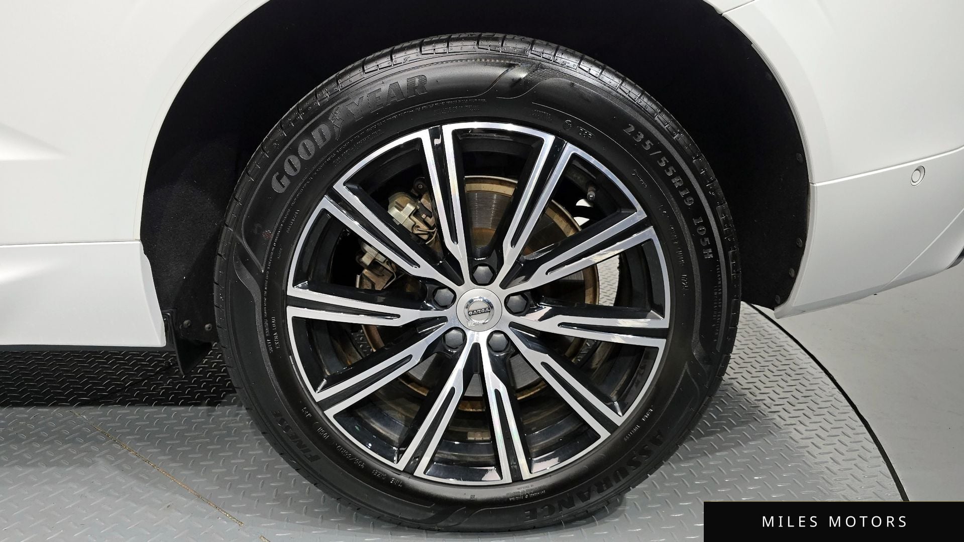 Volvo XC60 2021 — миниатюра 5