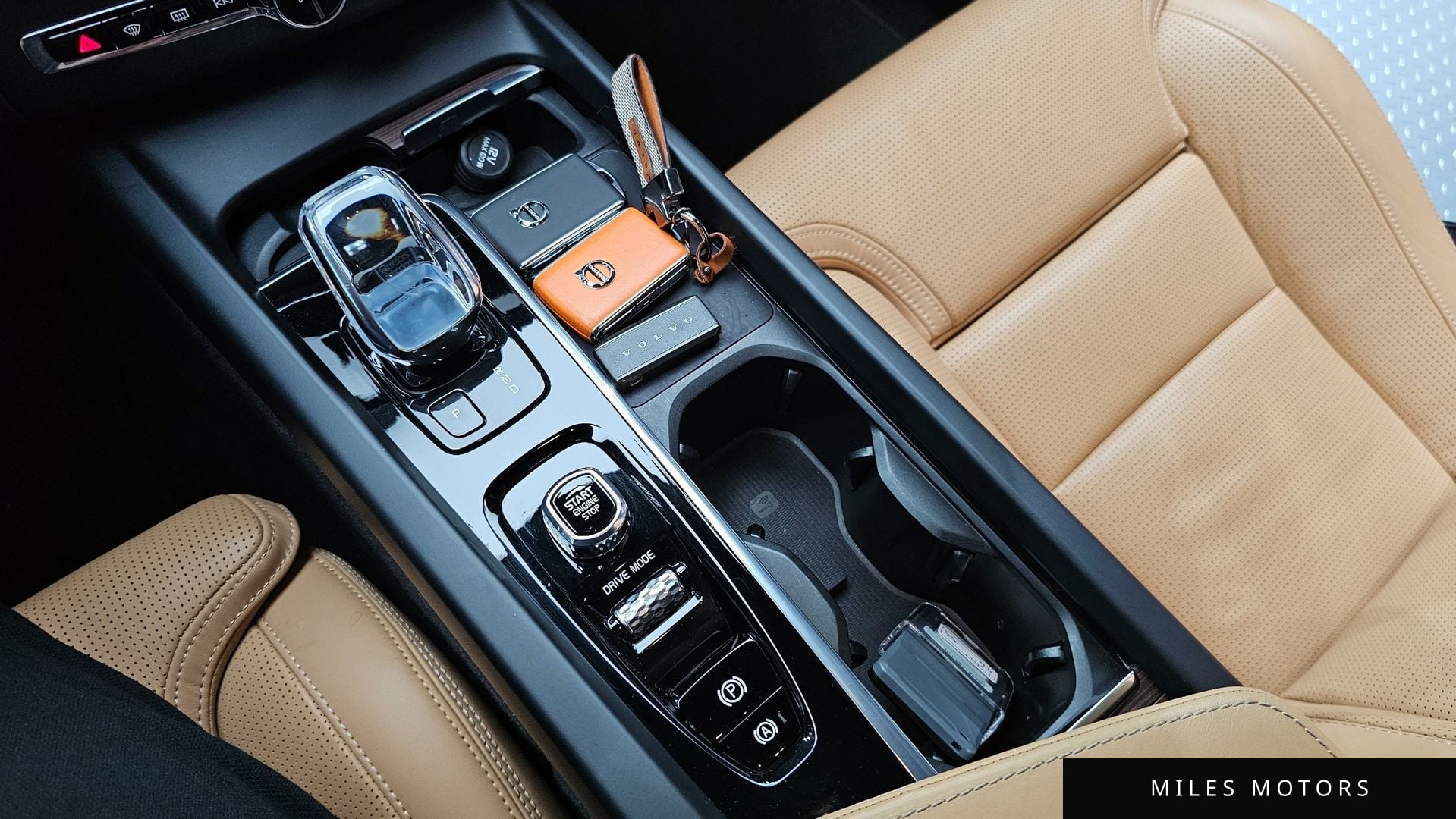 Volvo XC60 2021 — миниатюра 9