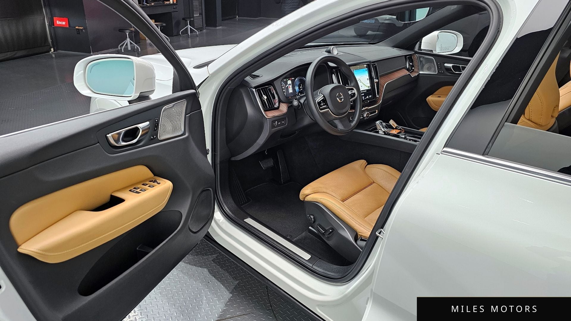 Volvo XC60 2021 — миниатюра 11