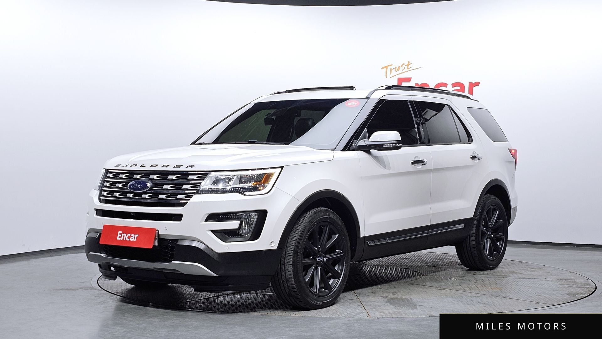 Ford 익스플로러 2016 — фото 1 из 12