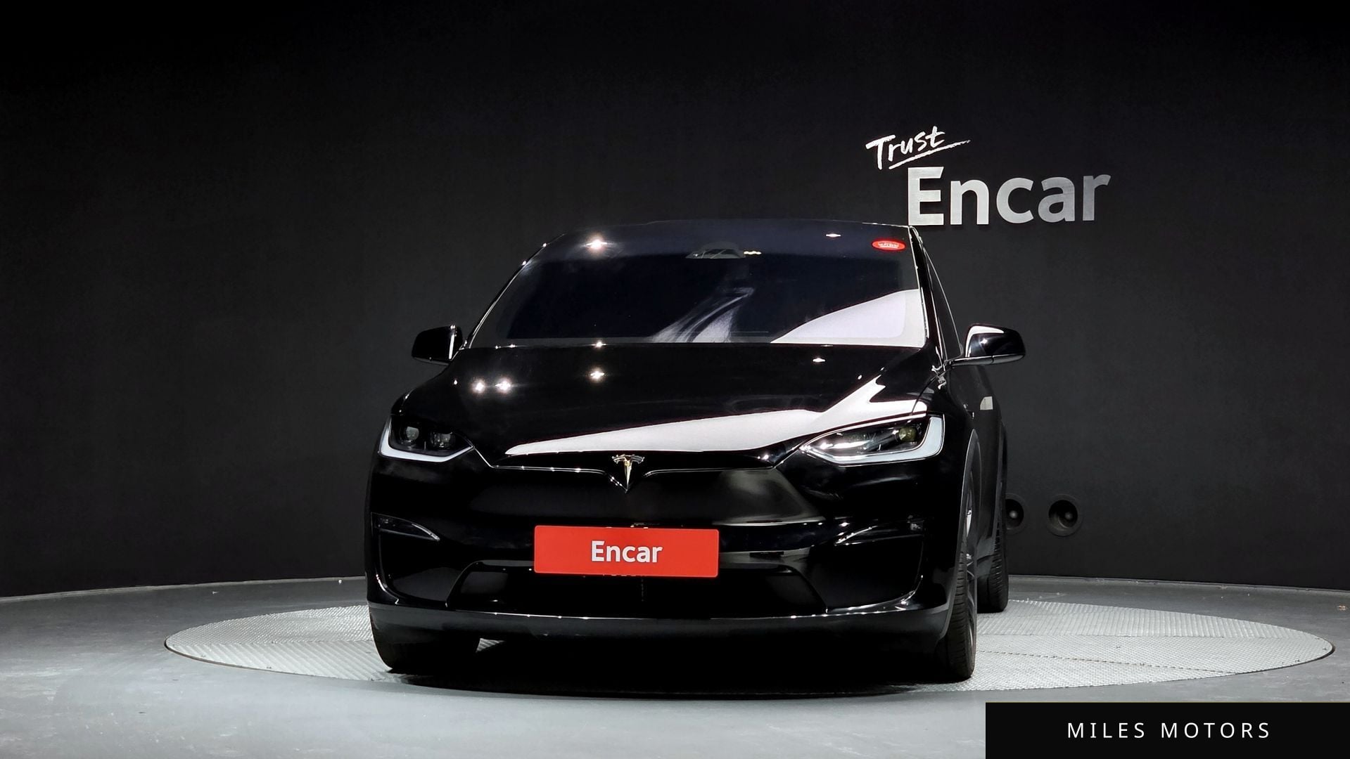 Tesla Model X 2023 — миниатюра 3