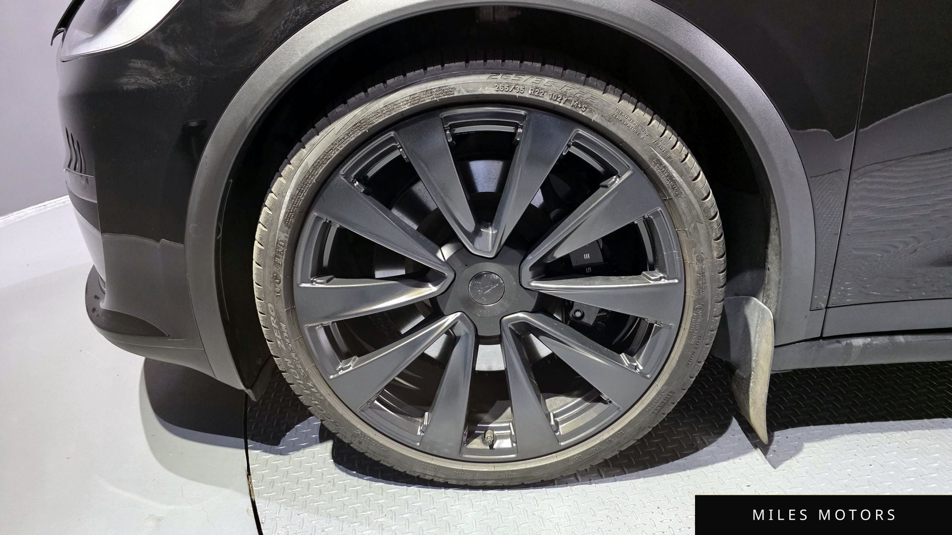Tesla Model X 2023 — миниатюра 5