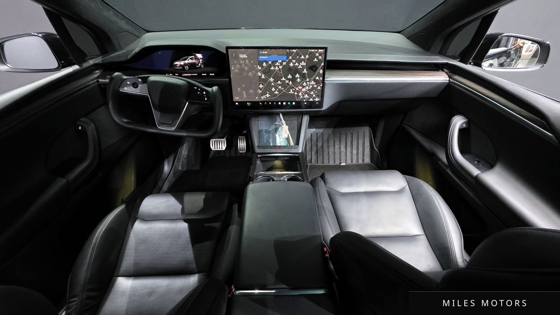 Tesla Model X 2023 — миниатюра 7