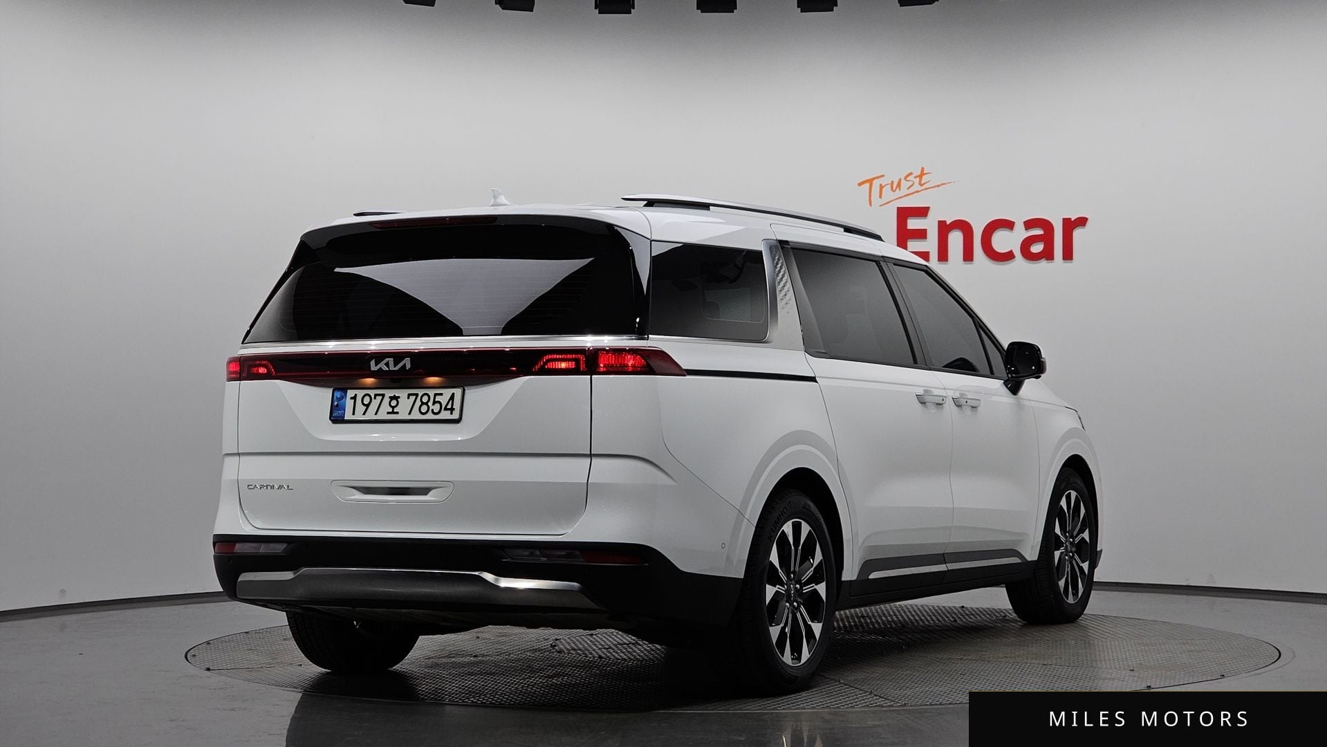 Kia Carnival 2022 — миниатюра 2