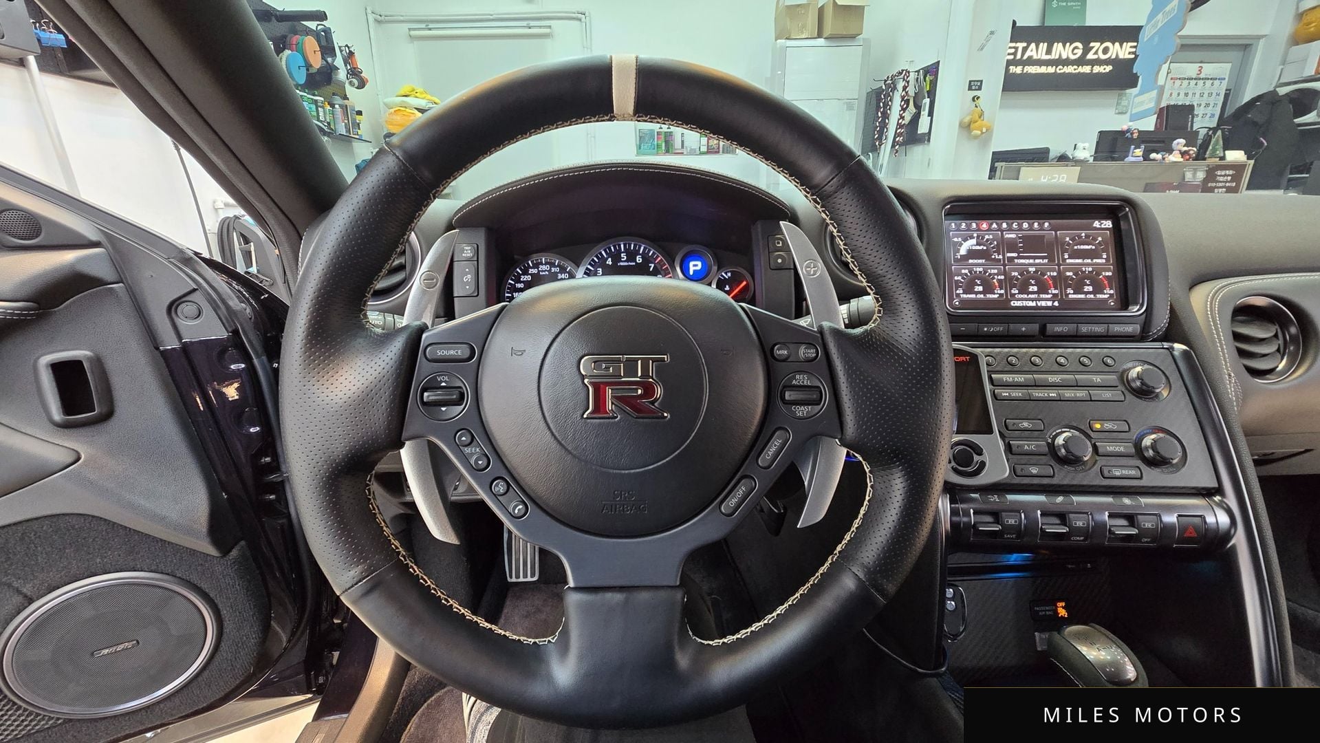 Nissan GT-R 2014 — миниатюра 11