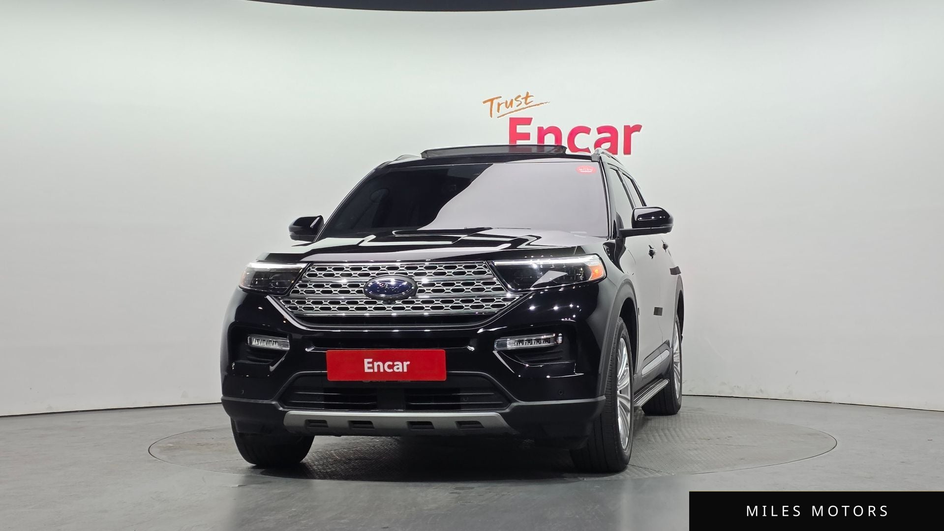 Ford Explorer 2021 — миниатюра 3