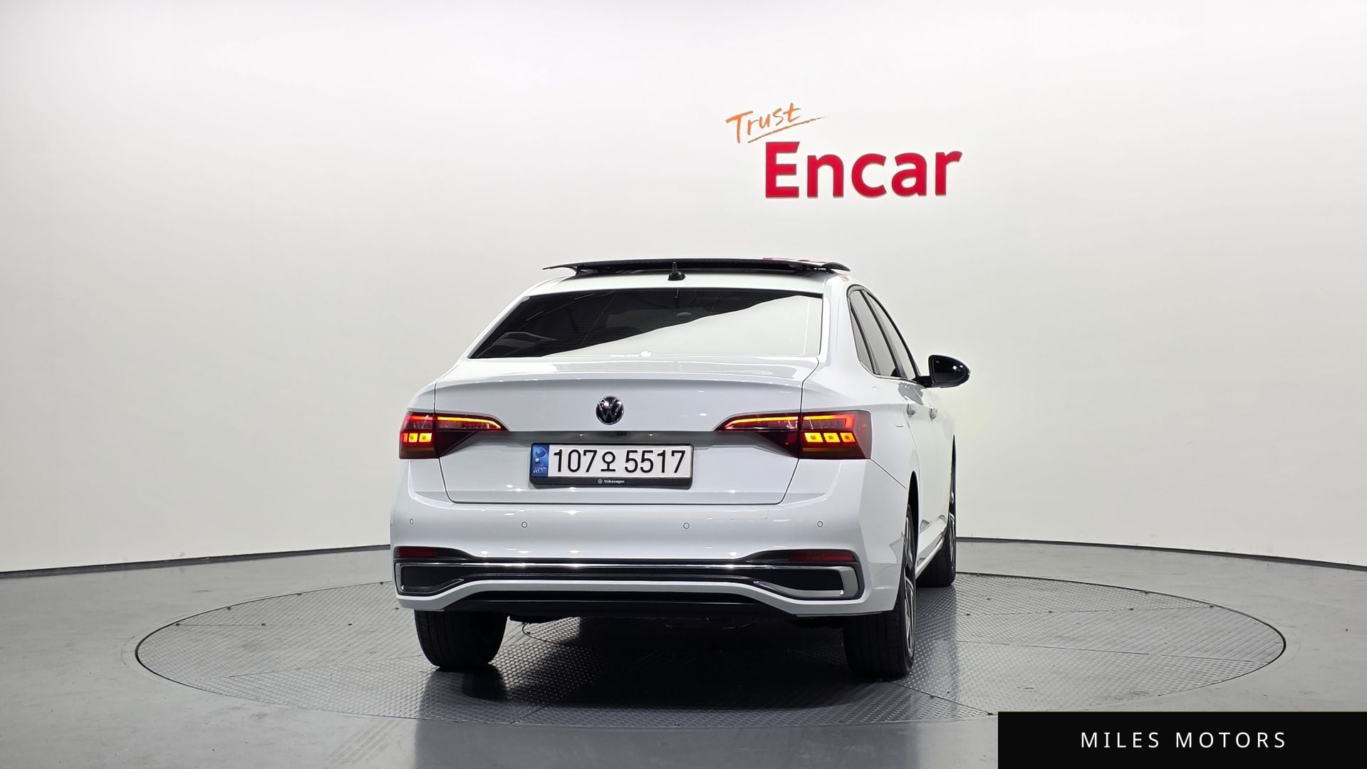 Volkswagen Jetta 2023 — миниатюра 4