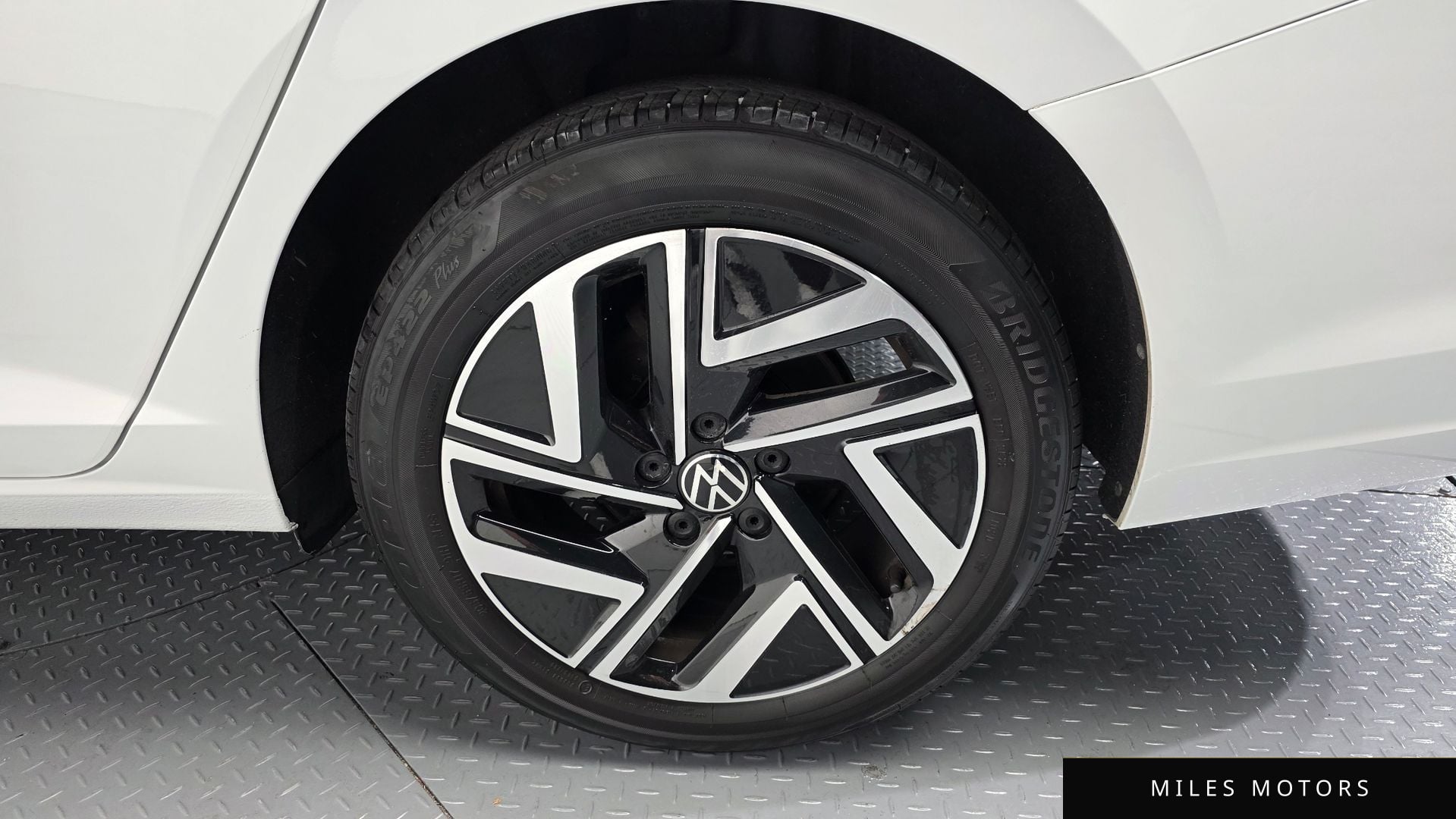 Volkswagen Jetta 2023 — миниатюра 5