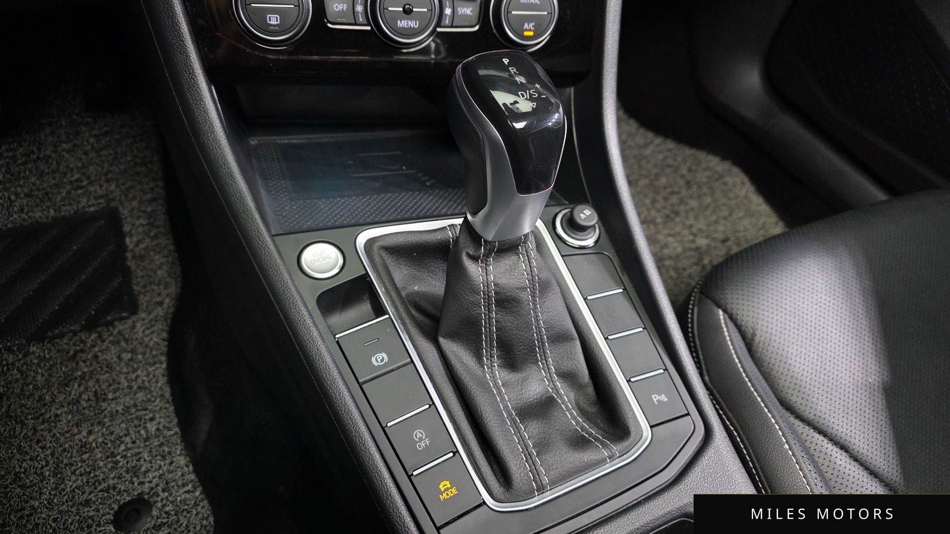 Volkswagen Jetta 2023 — миниатюра 9