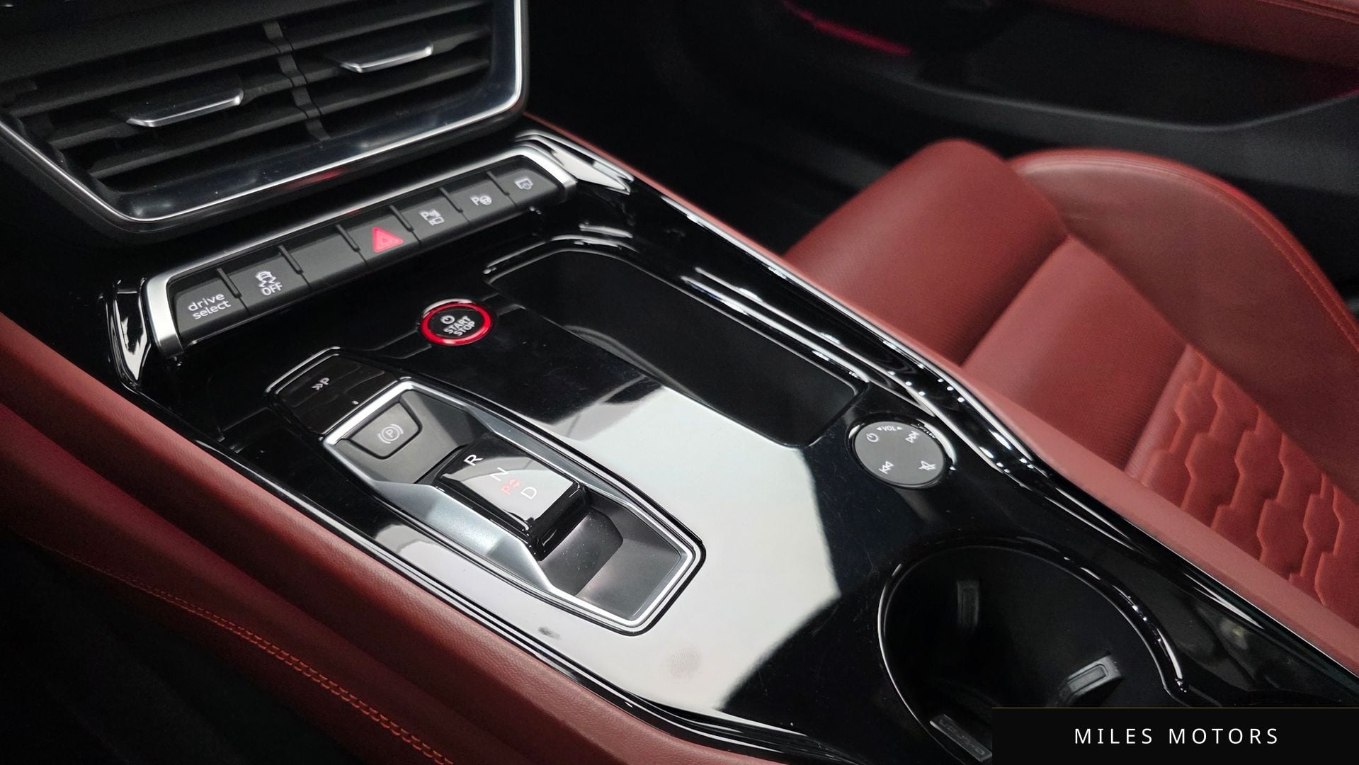 Audi e-tron GT 2022 — миниатюра 8