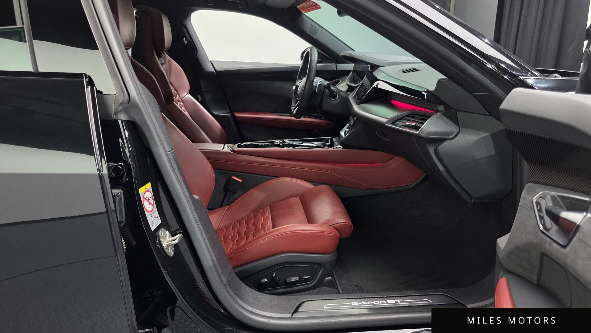 Audi e-tron GT 2022 — миниатюра 9