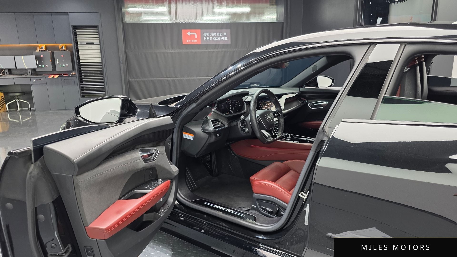 Audi e-tron GT 2022 — миниатюра 11