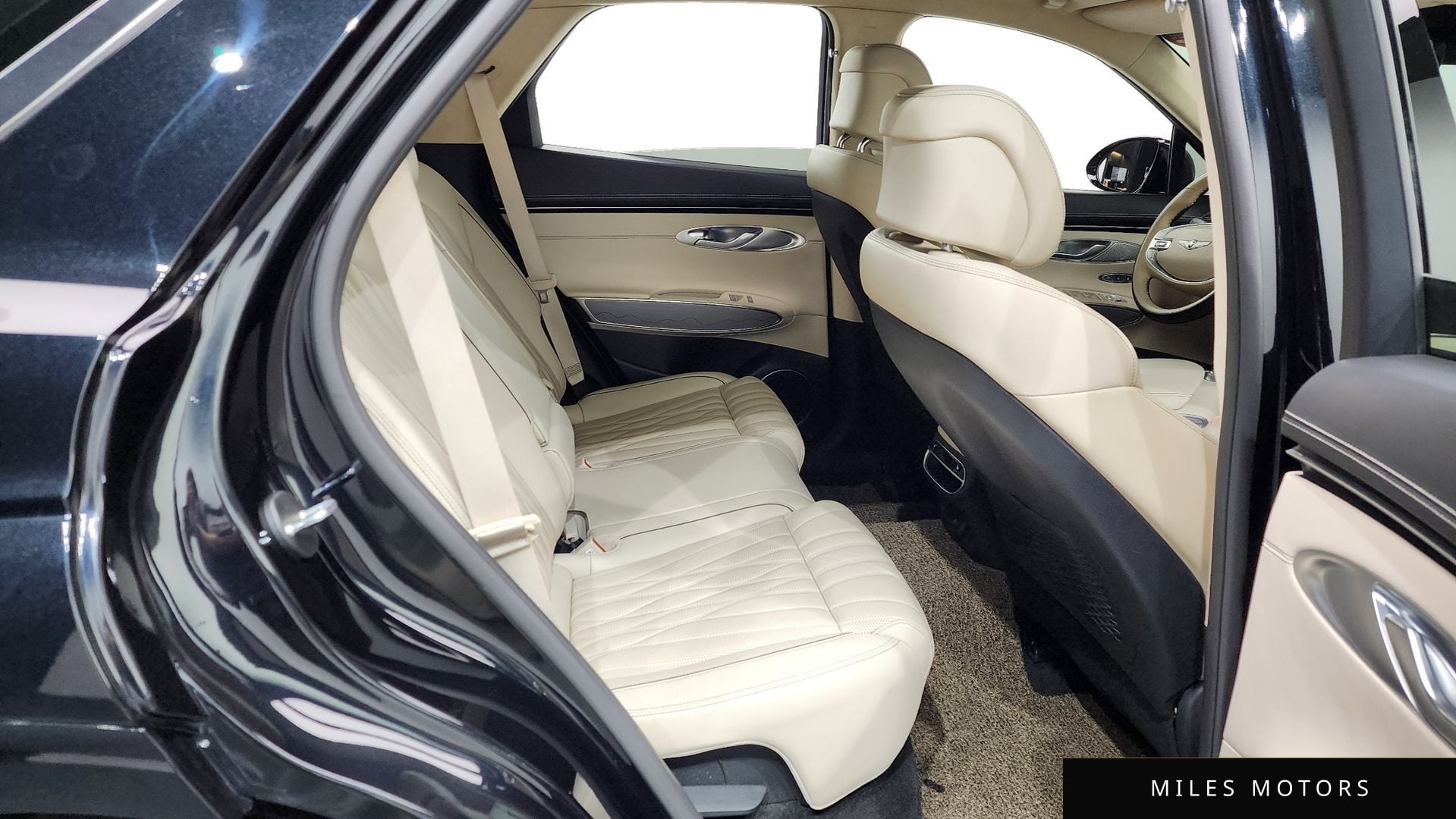 Genesis GV70 2021 — миниатюра 12