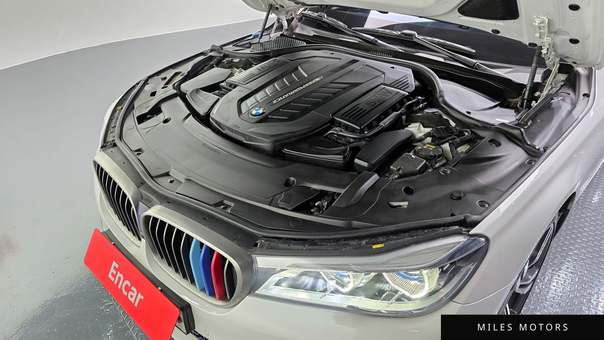 BMW 7 Series (G11) 2018 — миниатюра 6