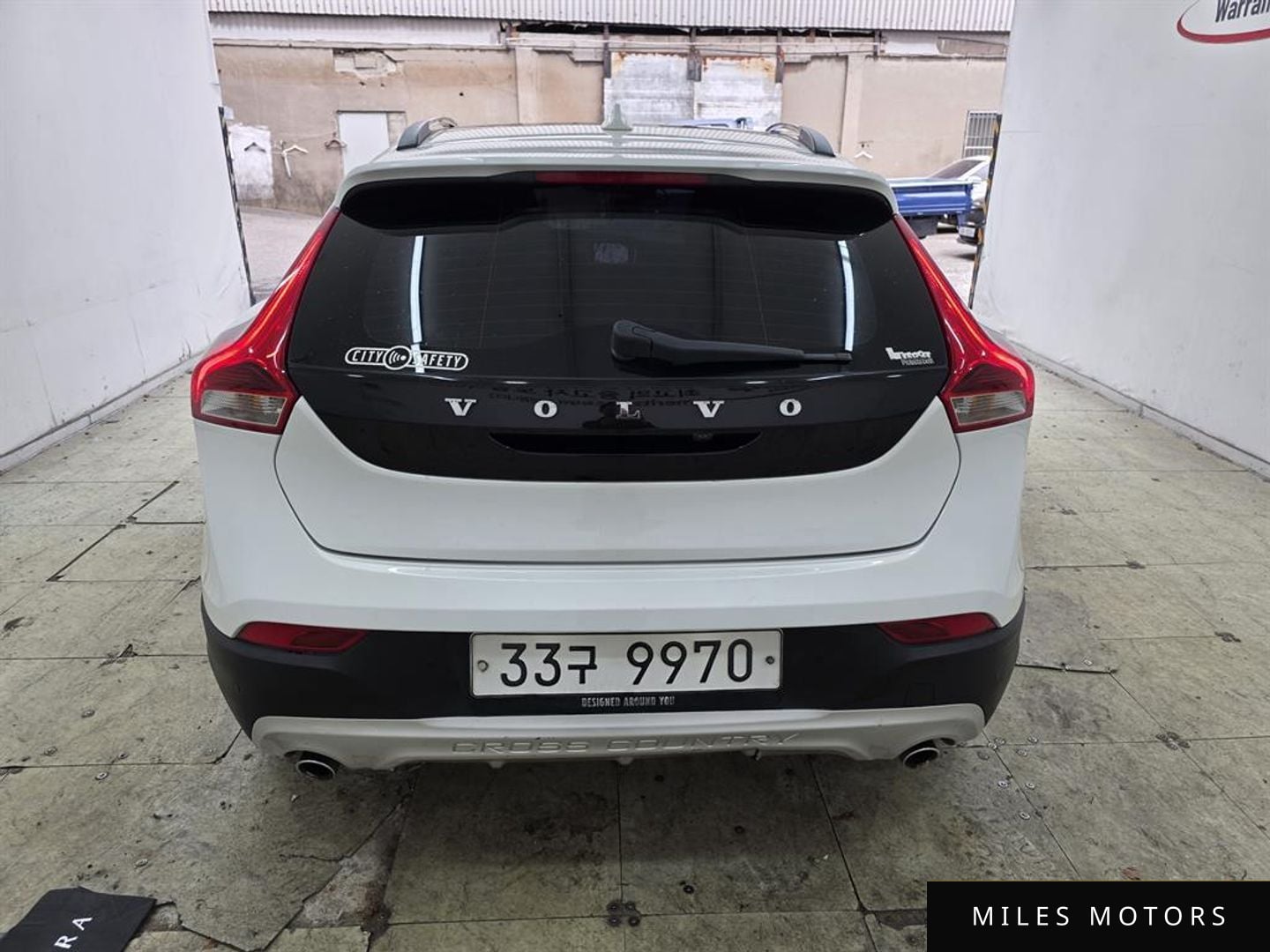 Volvo V40 2015 — миниатюра 4