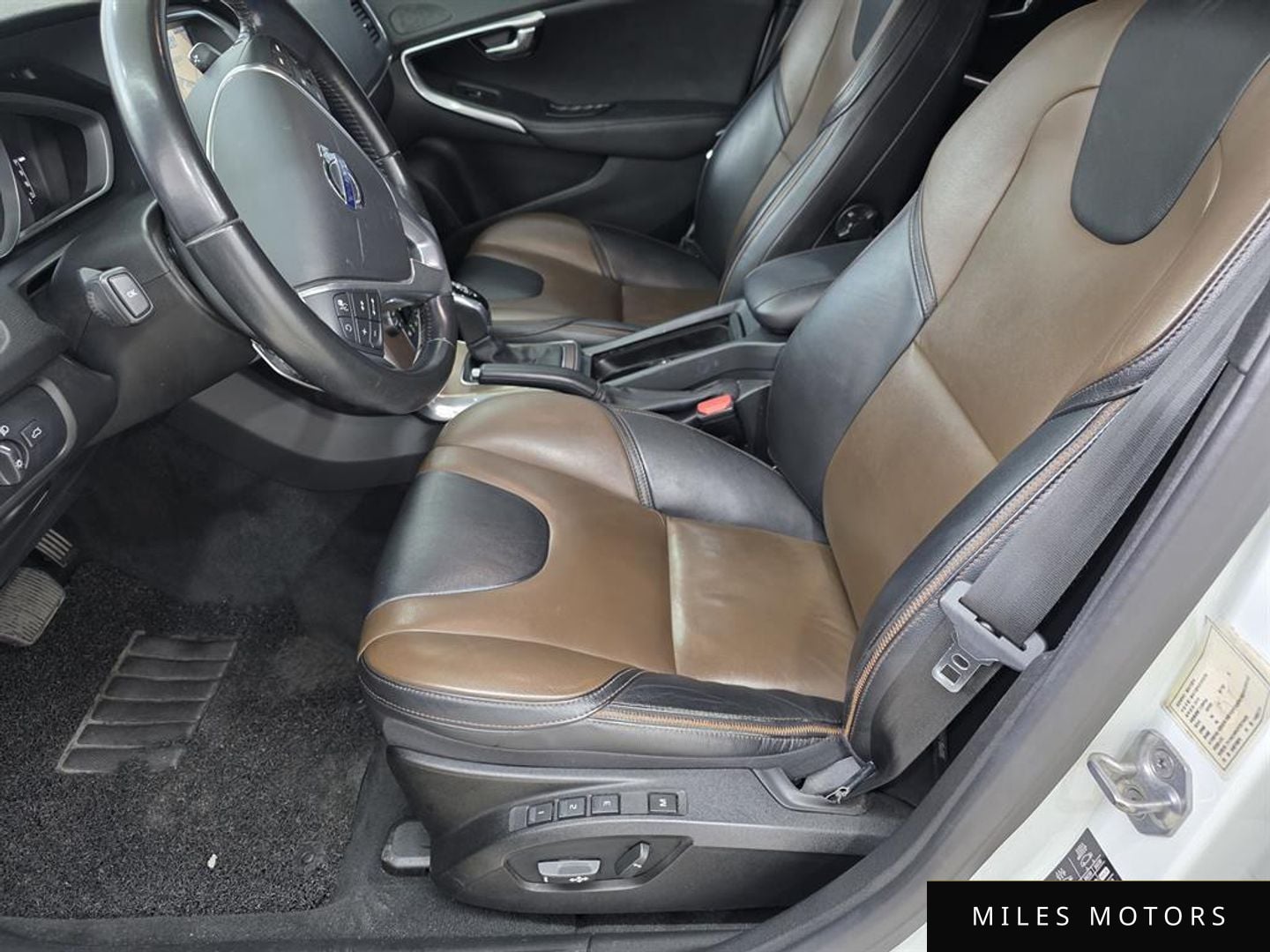 Volvo V40 2015 — миниатюра 10