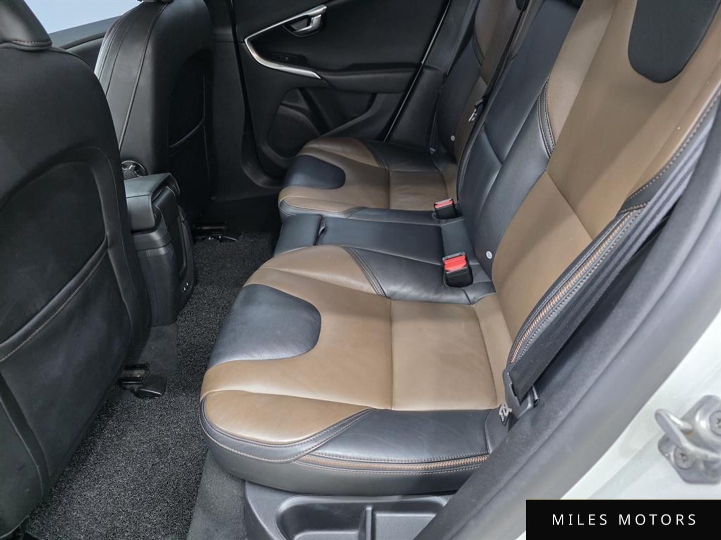 Volvo V40 2015 — миниатюра 11
