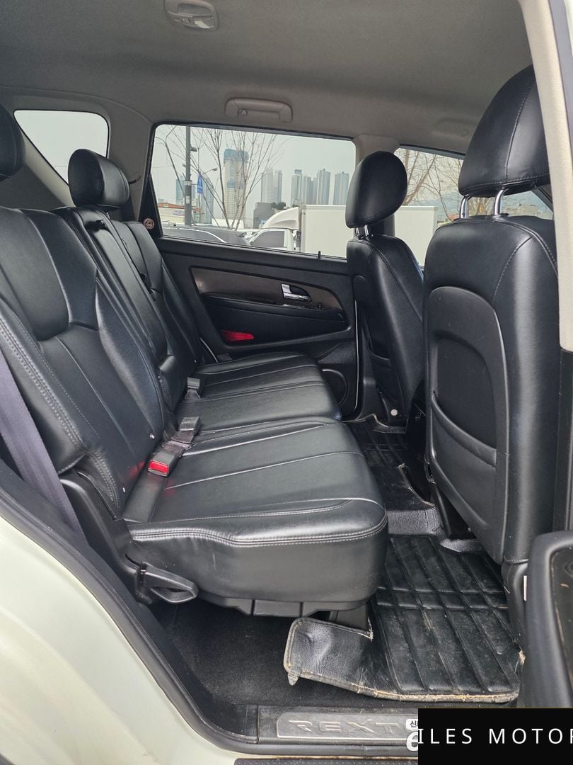 KG Mobility Rexton 2013 — миниатюра 8