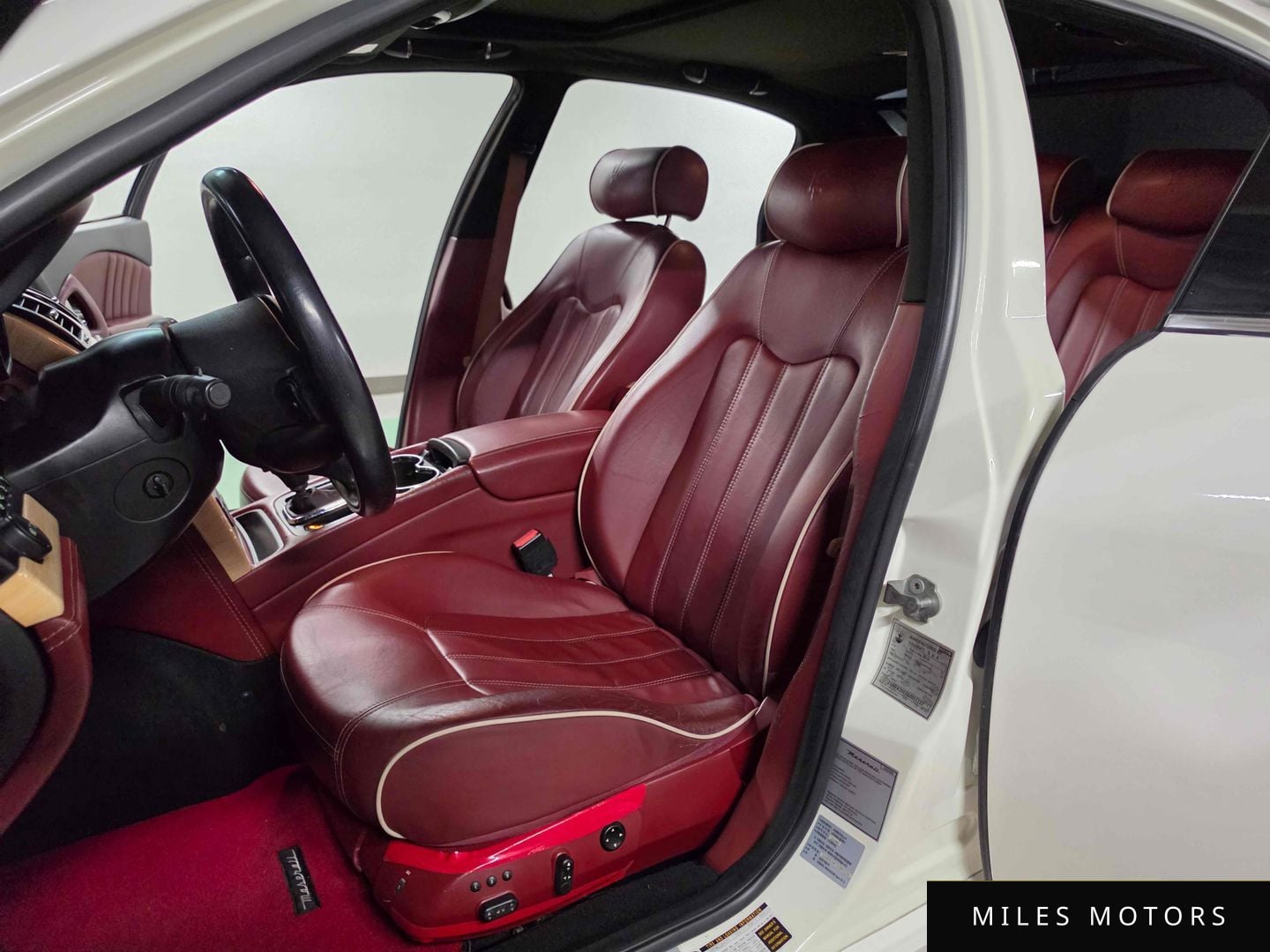 Maserati 콰트로포르테 2010 — миниатюра 15