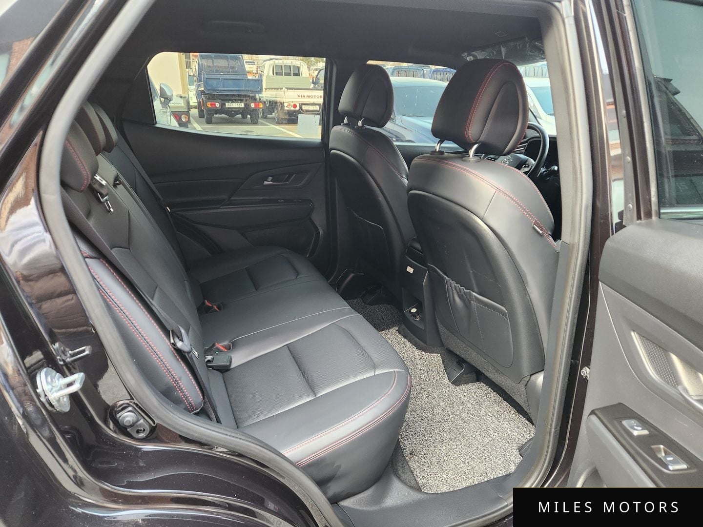 KG Mobility Beautiful Korando 2022 — миниатюра 12
