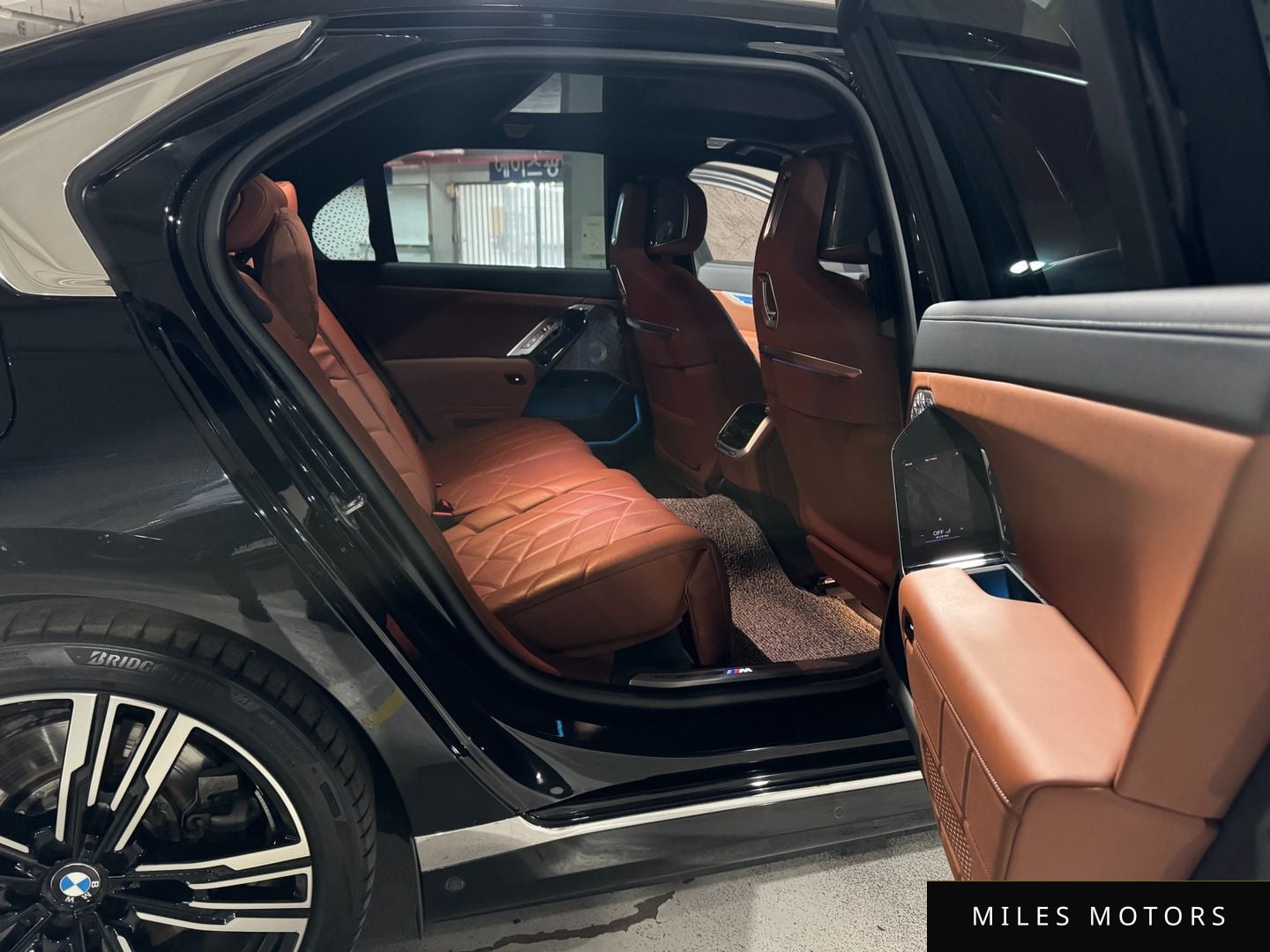 BMW 7 Series (G70) 2024 — миниатюра 10
